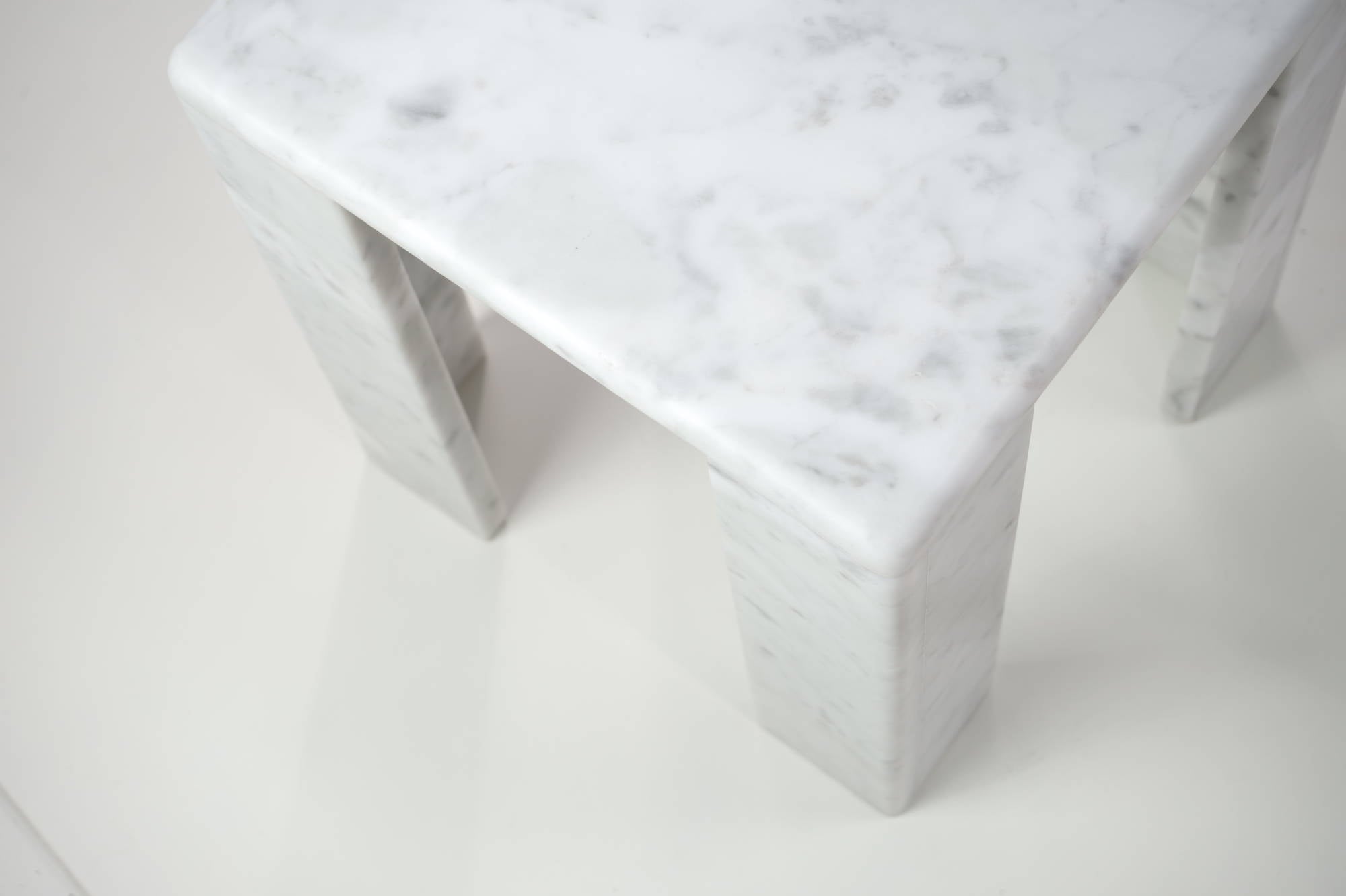 ChunkY02 - Carrara marble side table