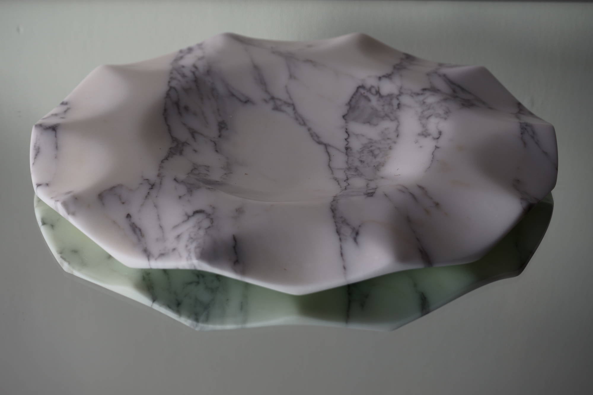 Fluid marble - Arabescato tray