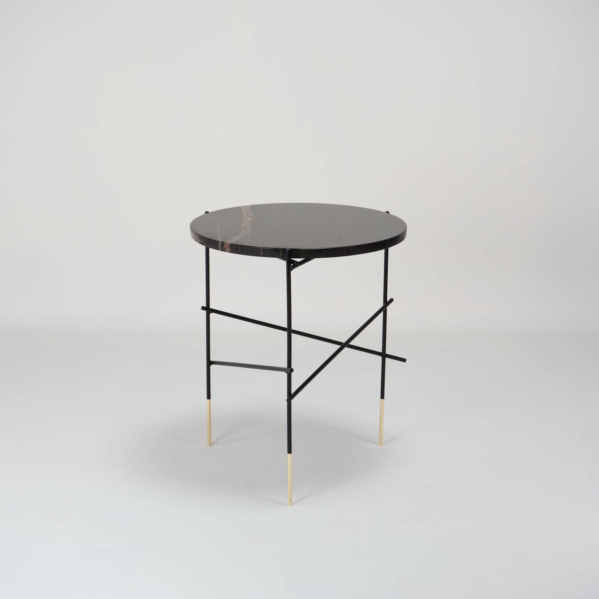 StiltS - Sahara noir black marble side table