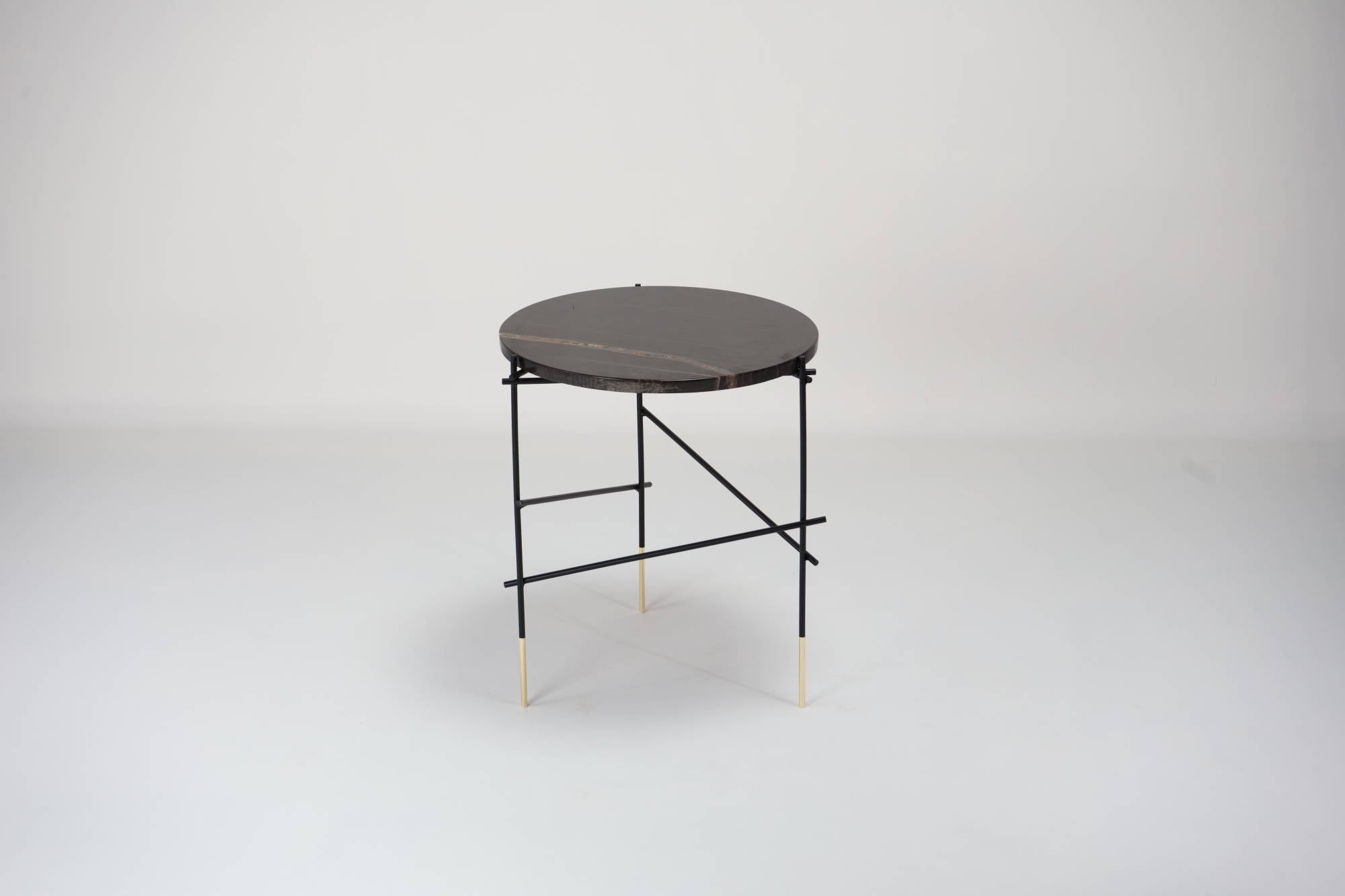StiltS - Sahara noir black marble side table