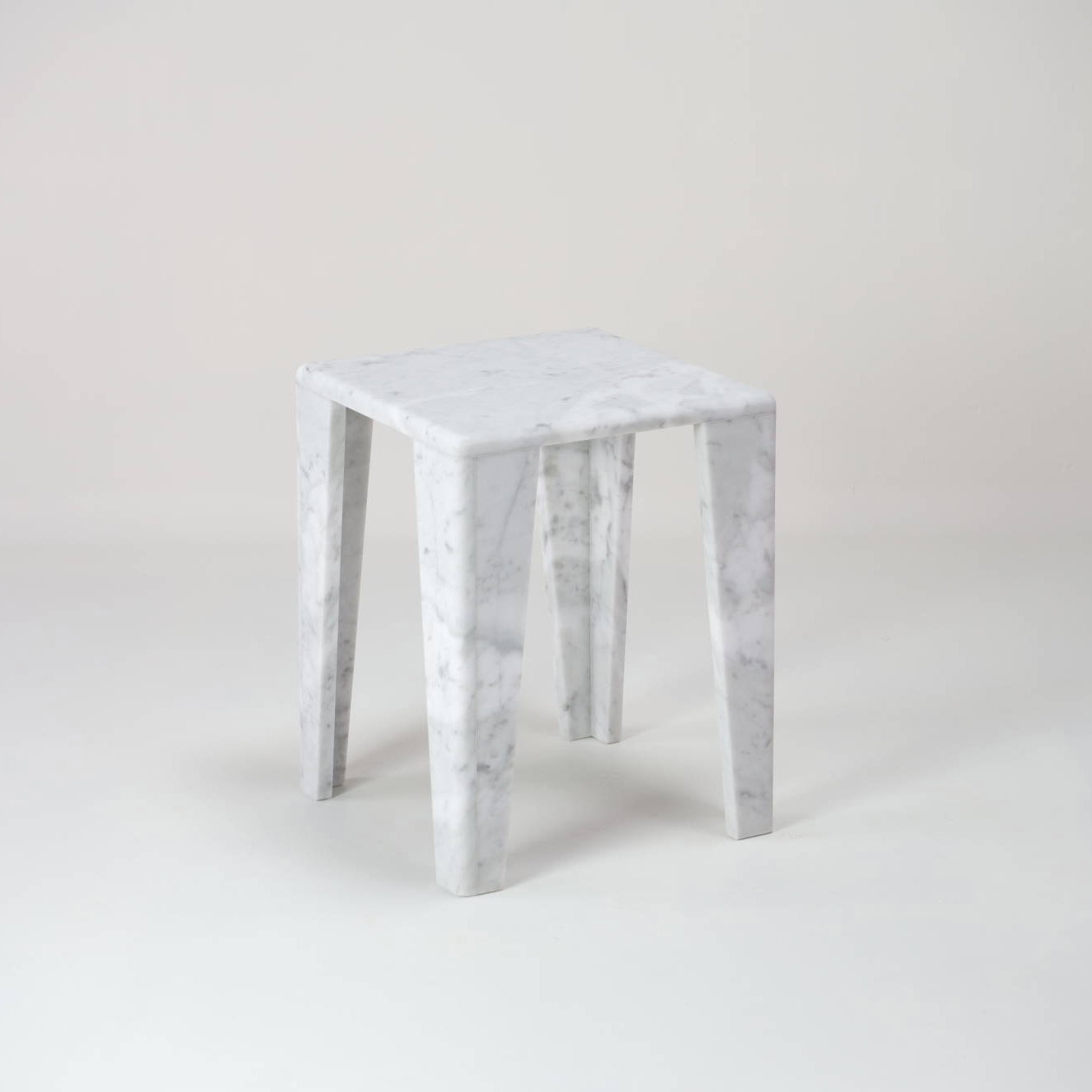 ChunkY01 - Carrara marble side table